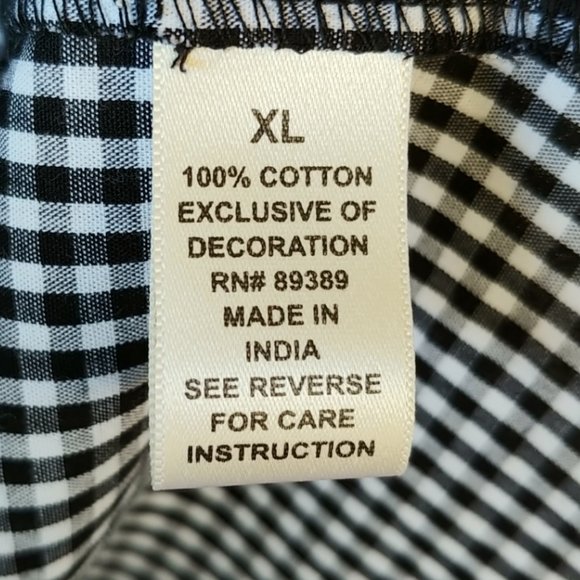 Studio West Black & White Gingham Top w/Red Roses - Picture 6 of 11